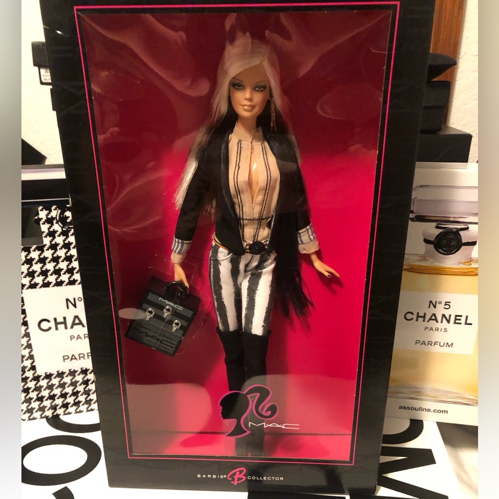 MAC Cosmetics Barbie Doll Gold Label BNIB brand new in box! Mattel